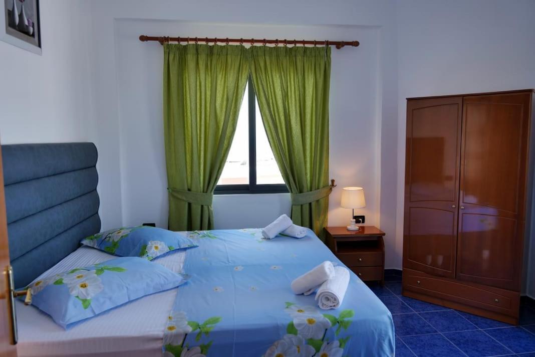סרנדה Blue Heaven Hotel מראה חיצוני תמונה