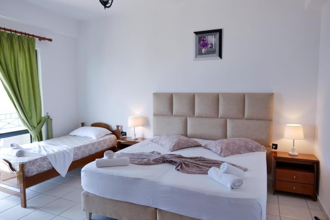 סרנדה Blue Heaven Hotel מראה חיצוני תמונה