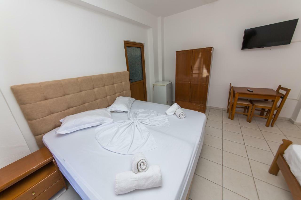 סרנדה Blue Heaven Hotel מראה חיצוני תמונה